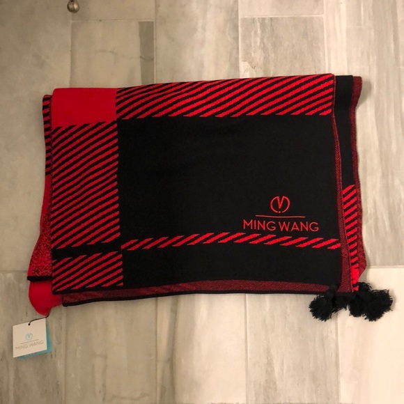 Ming Wang Open Front Shawl - Picture 3 of 15